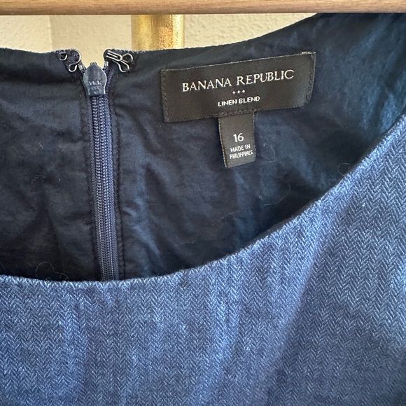 Banana Republic Navy Linen-Blend Sleeveless Sheath Dress - Picture 2 of 5